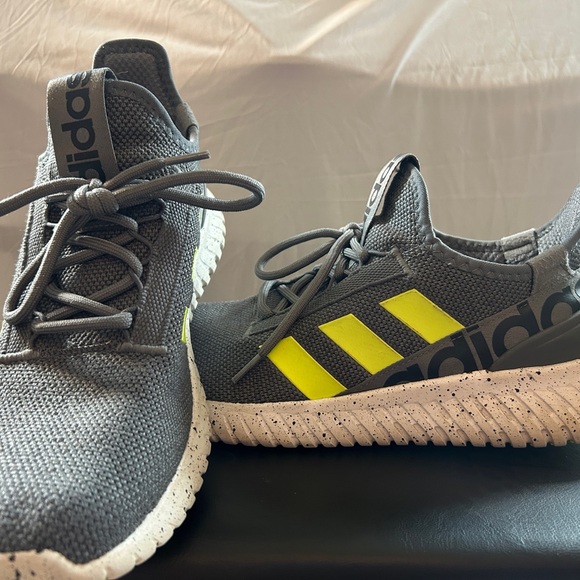 adidas Other - Adidas Adults Sneakers in Gray with Yellow Stripes